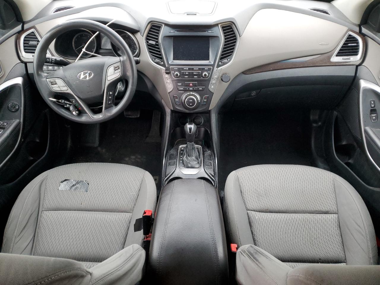 2017 Hyundai Santa Fe - Image 8