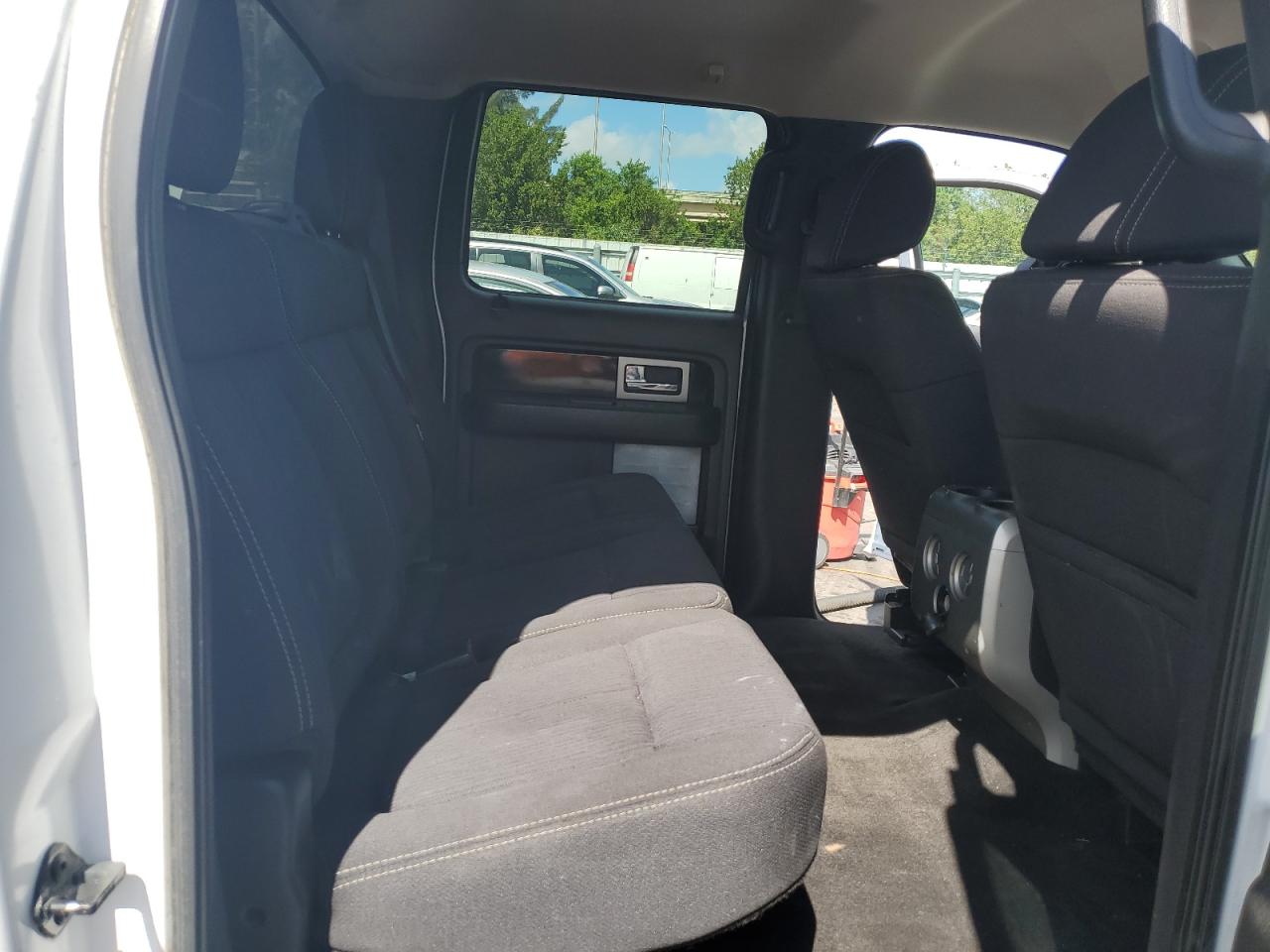 2010 Ford F-150 - Image 10