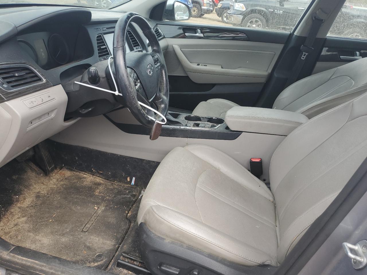 2015 Hyundai Sonata - Image 7