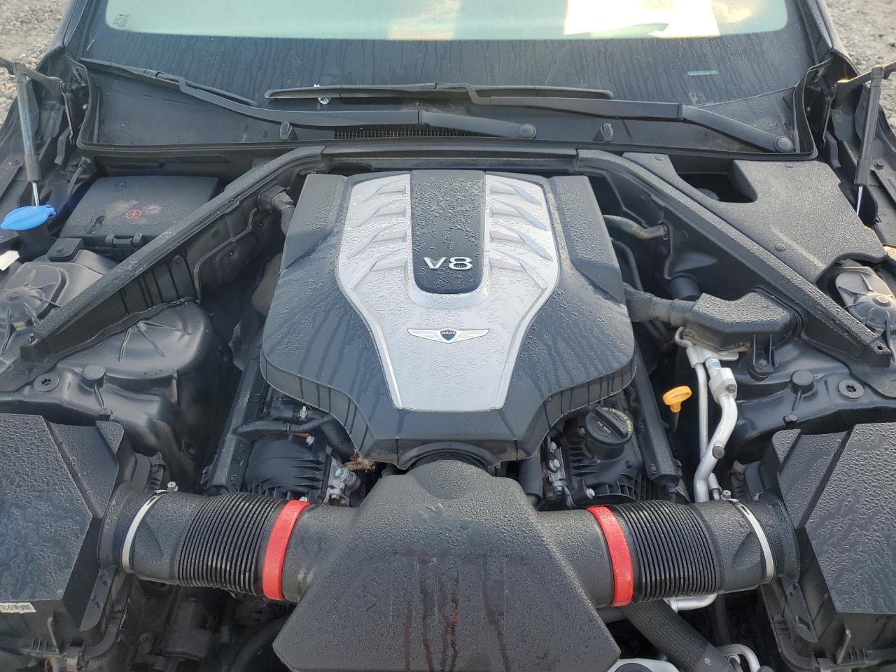 2018 Genesis G90 - Image 11