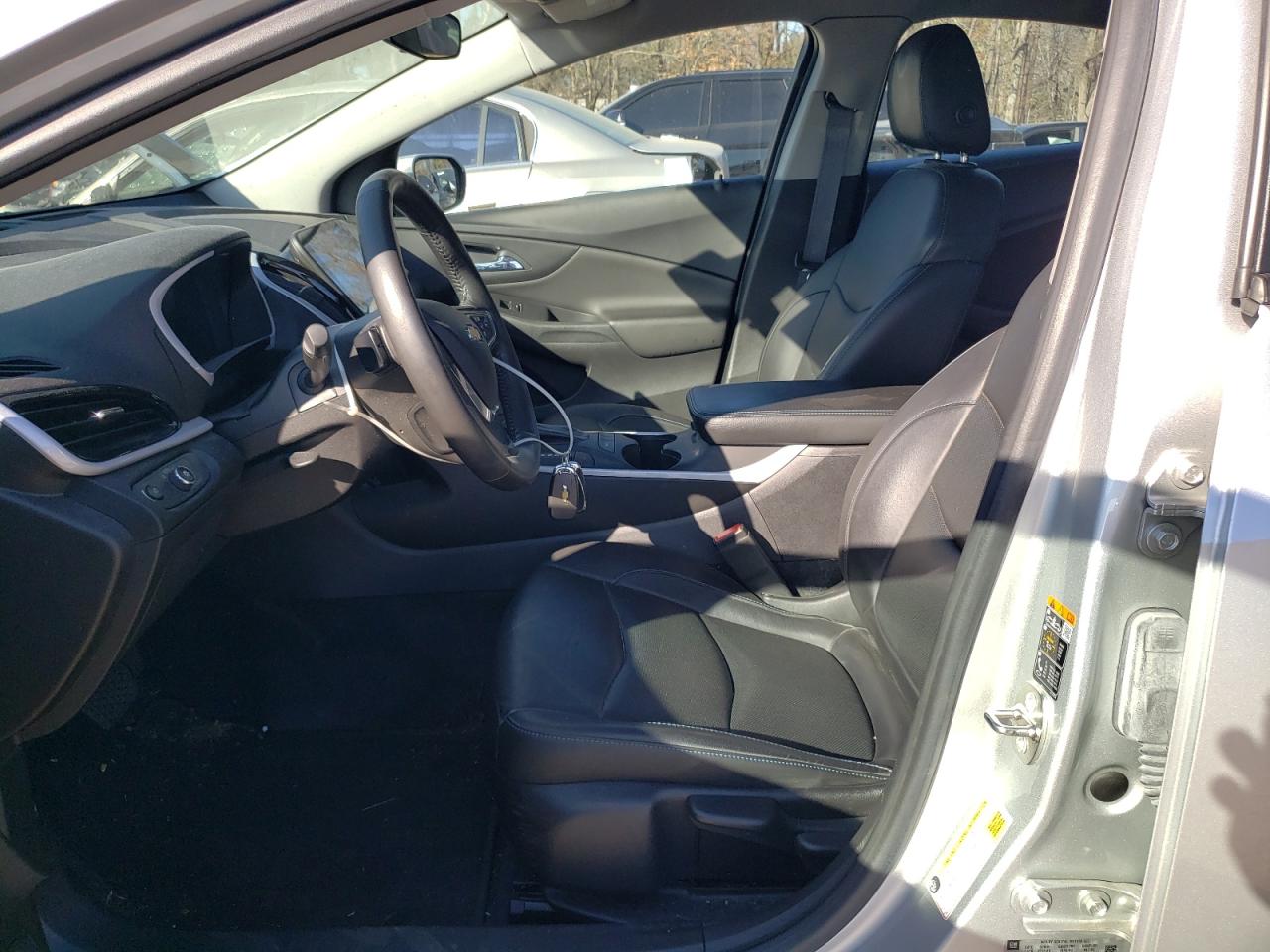 2017 Chevrolet Volt - Image 7