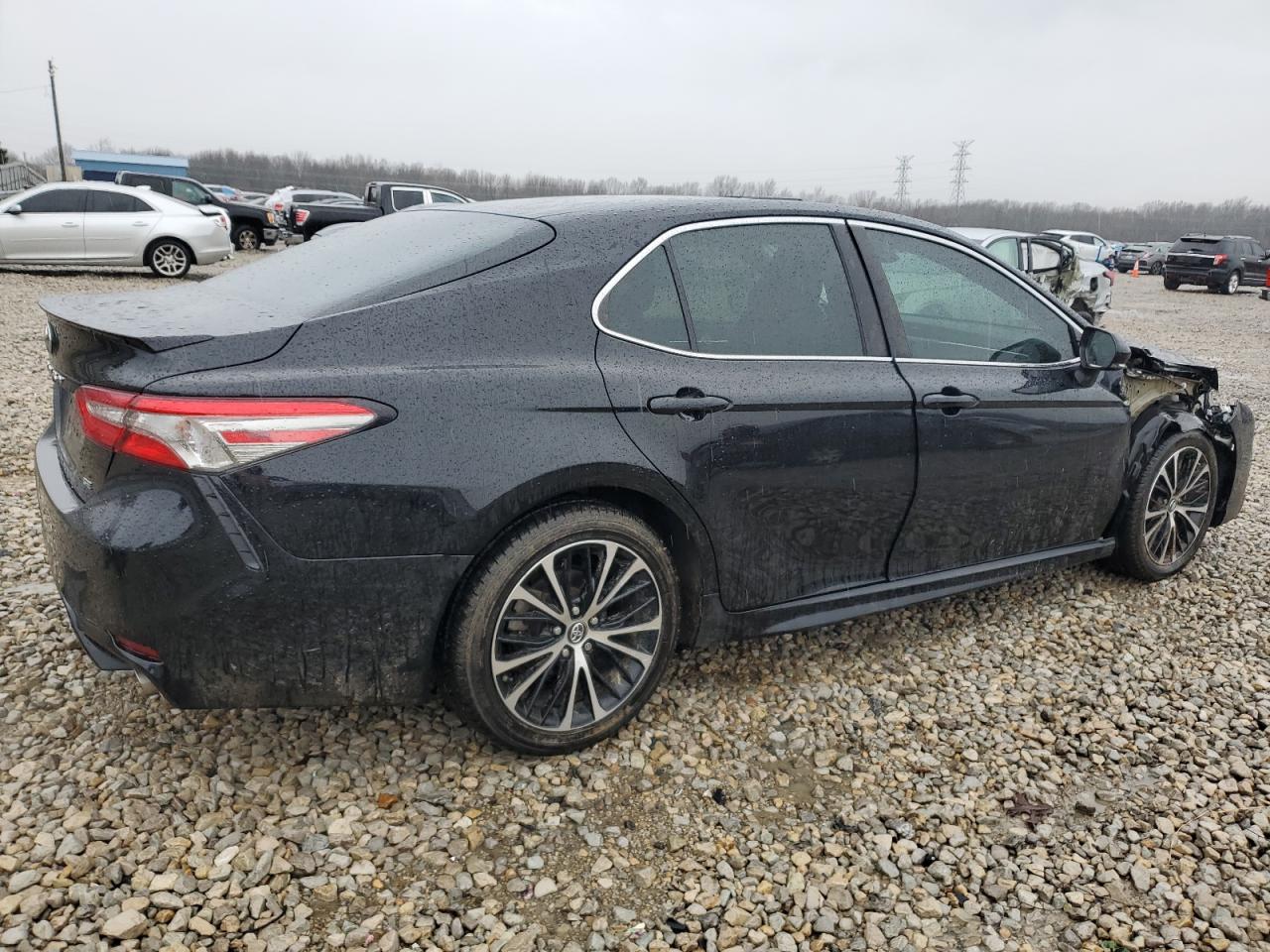 2018 Toyota Camry - Image 3