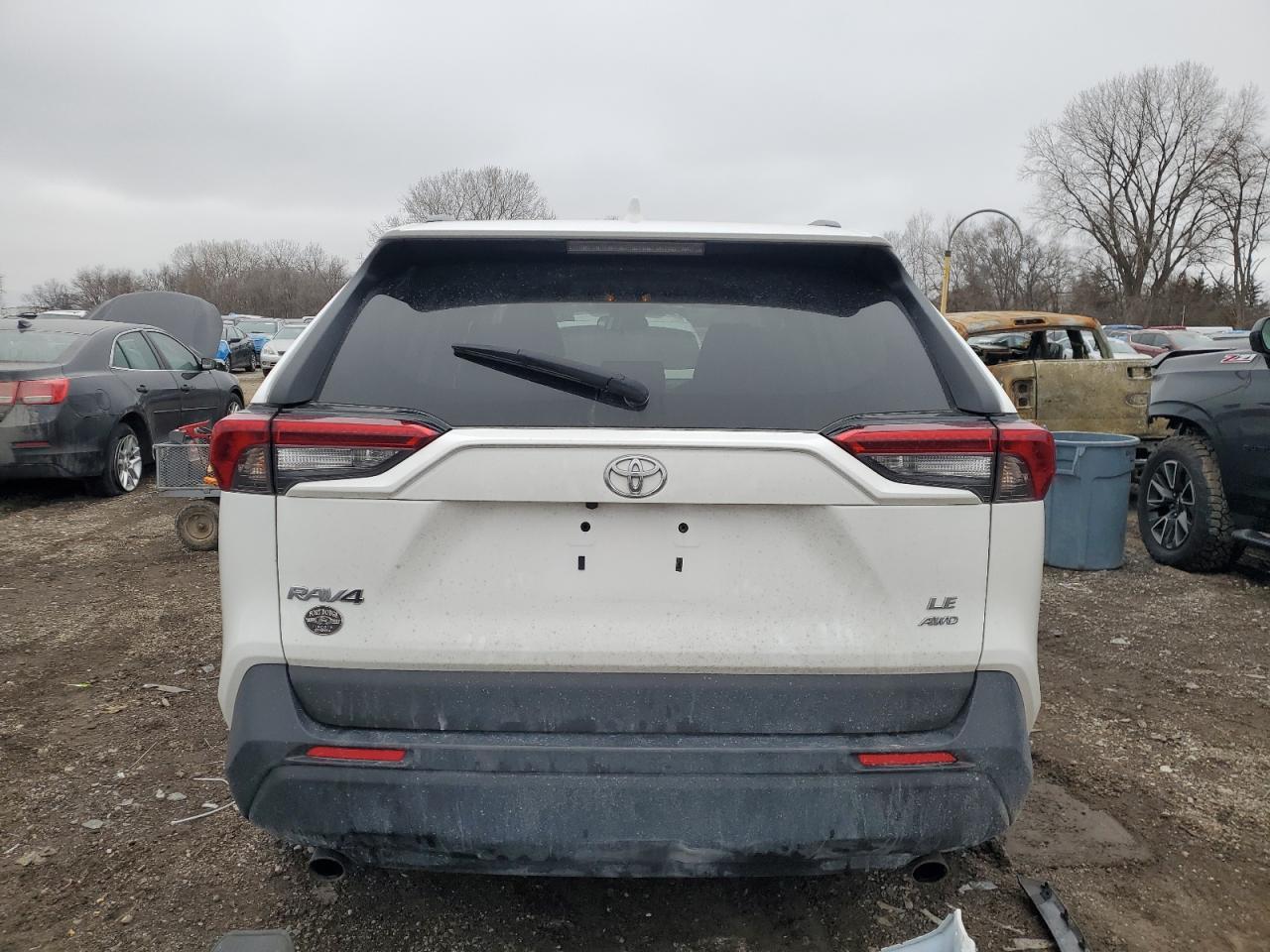 2T3G1RFV0MC224990 TOYOTA RAV4 2021