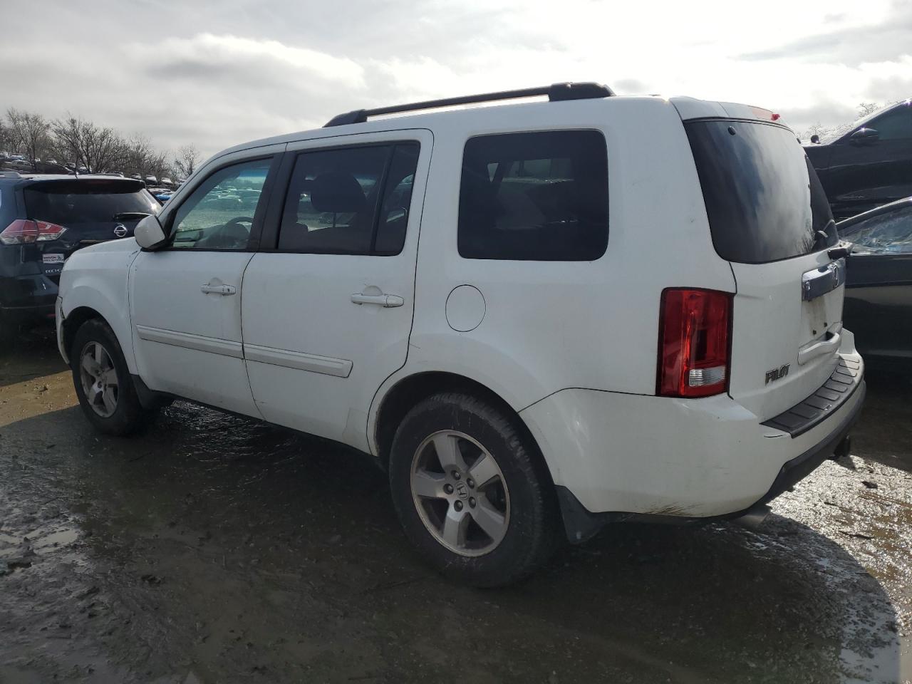 2011 Honda Pilot - Image 2