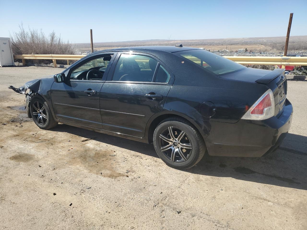 2009 Ford Fusion - Image 2