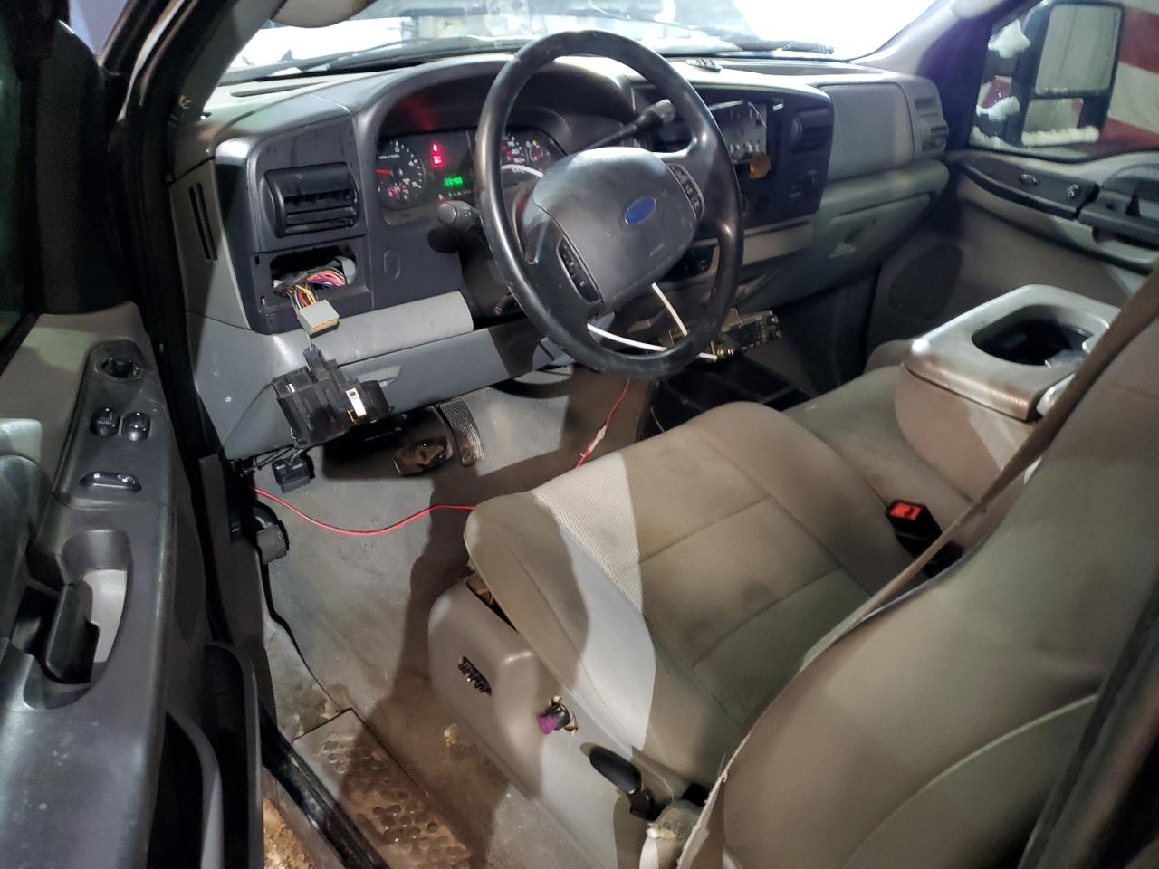 2007 Ford F250 - Image 8