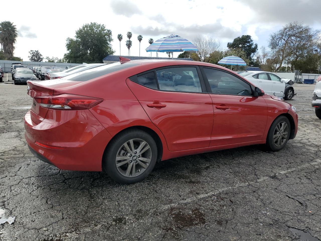 2018 Hyundai Elantra - Image 3