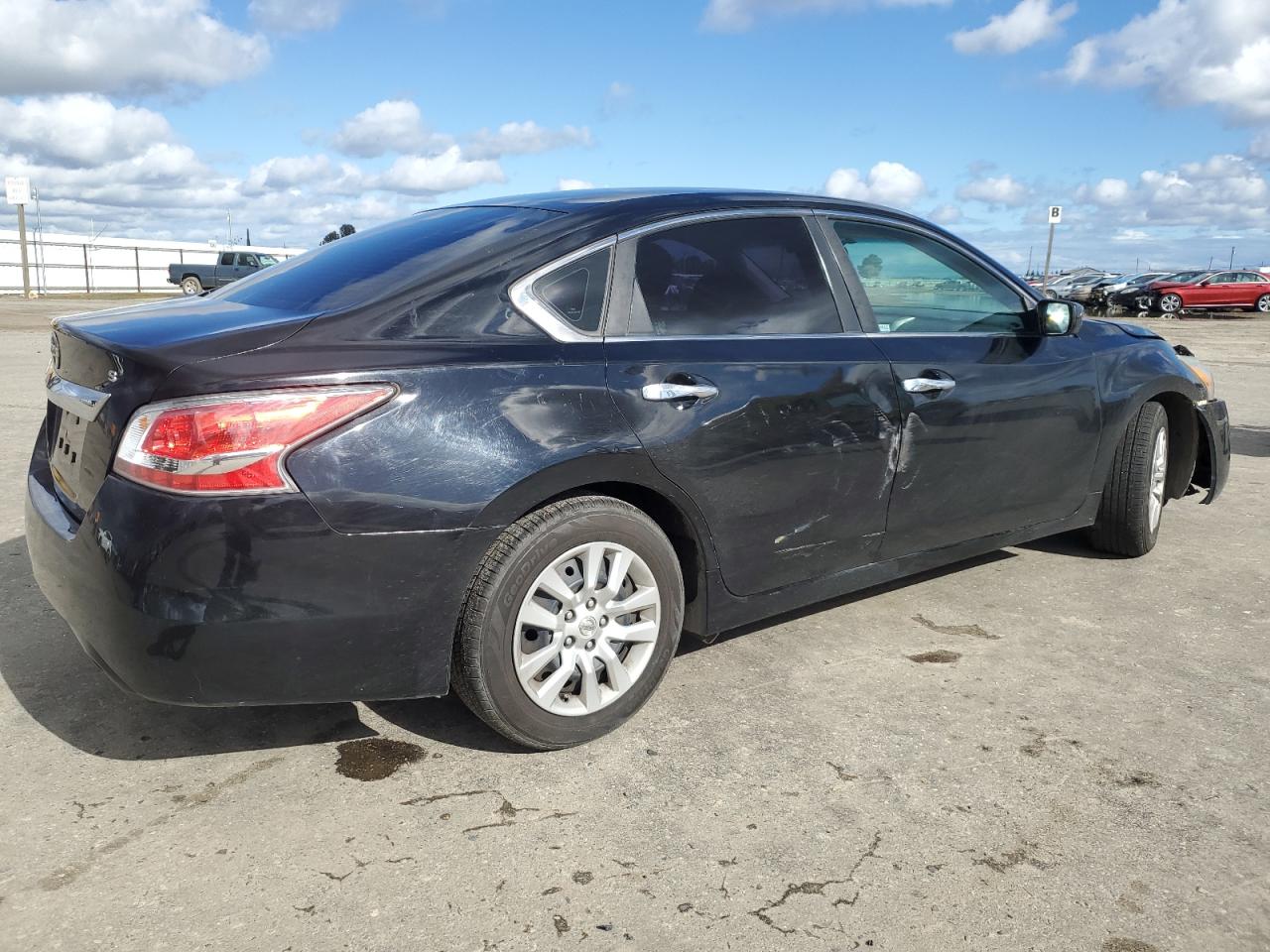 2015 Nissan Altima - Image 3