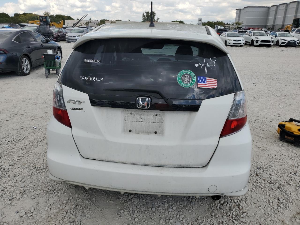 2010 Honda Fit - Image 6