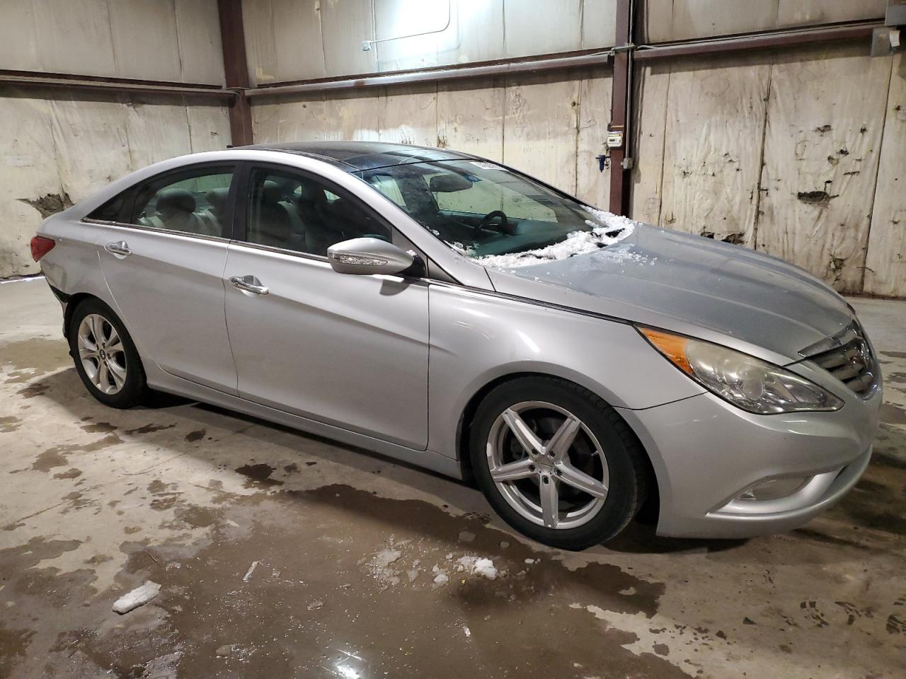 2013 Hyundai Sonata - Image 4