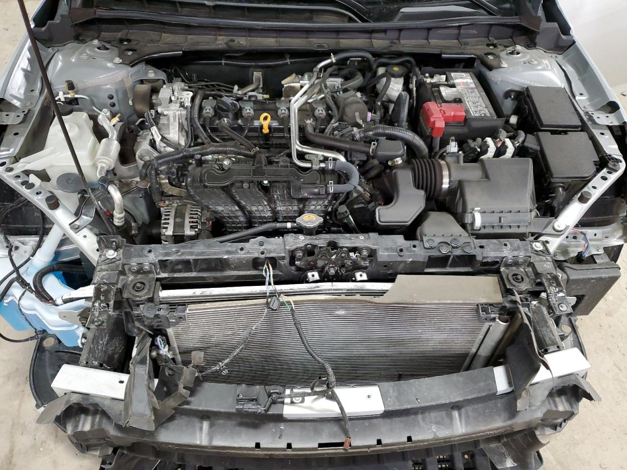 2024 Nissan Altima - Image 12