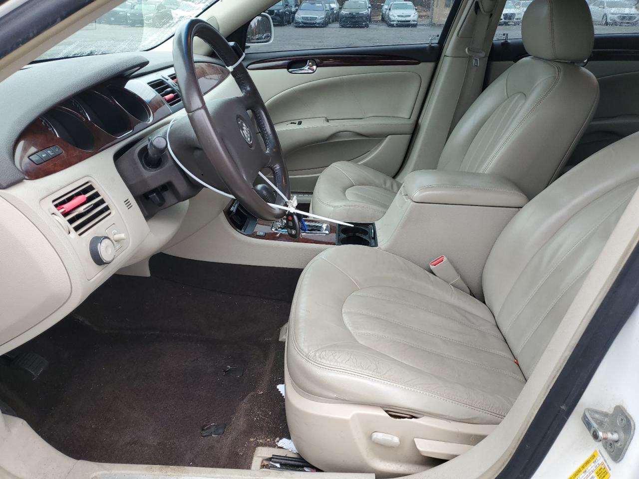 2008 Buick Lucerne - Image 7