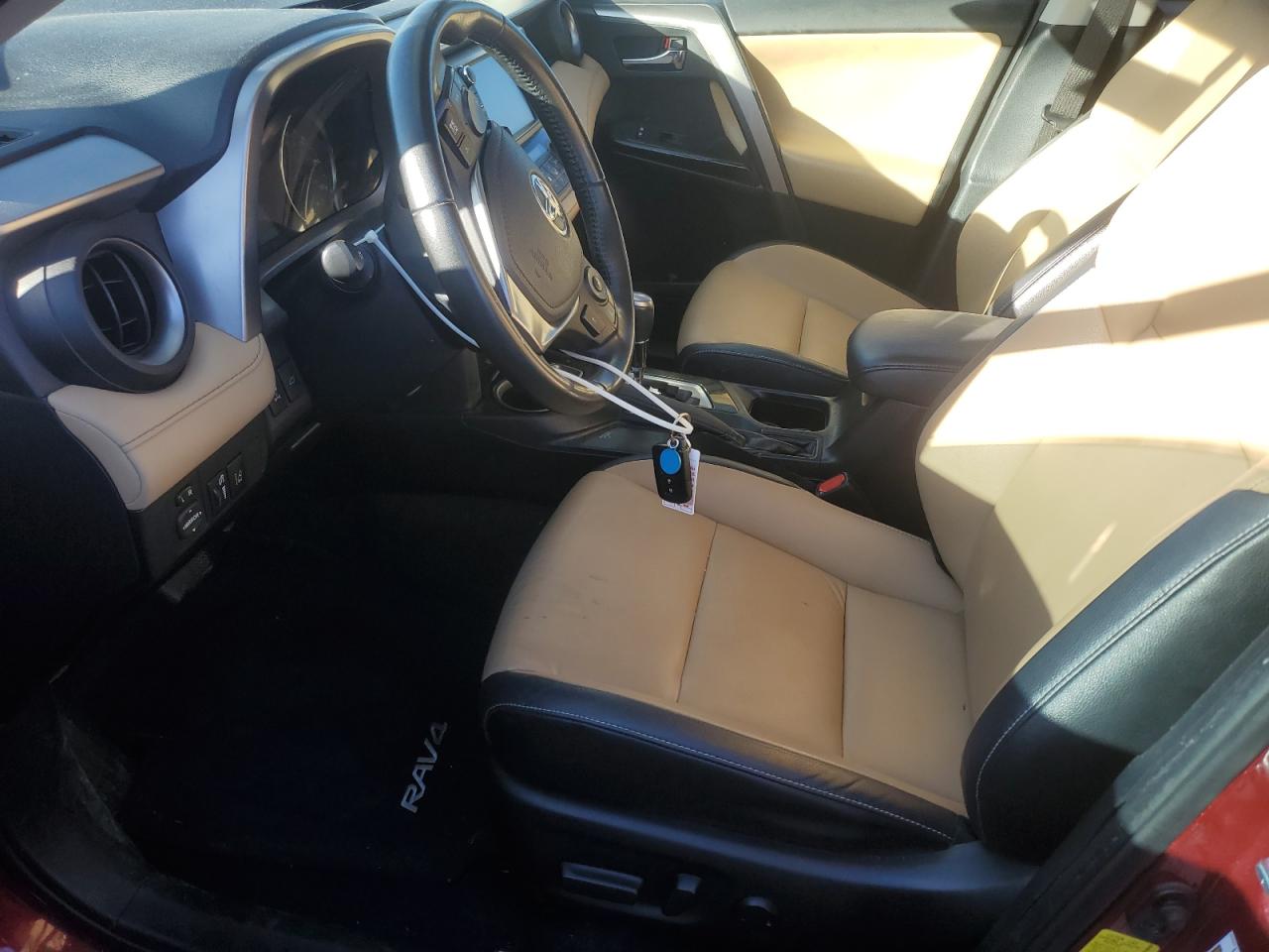 2018 Toyota RAV 4 - Image 7