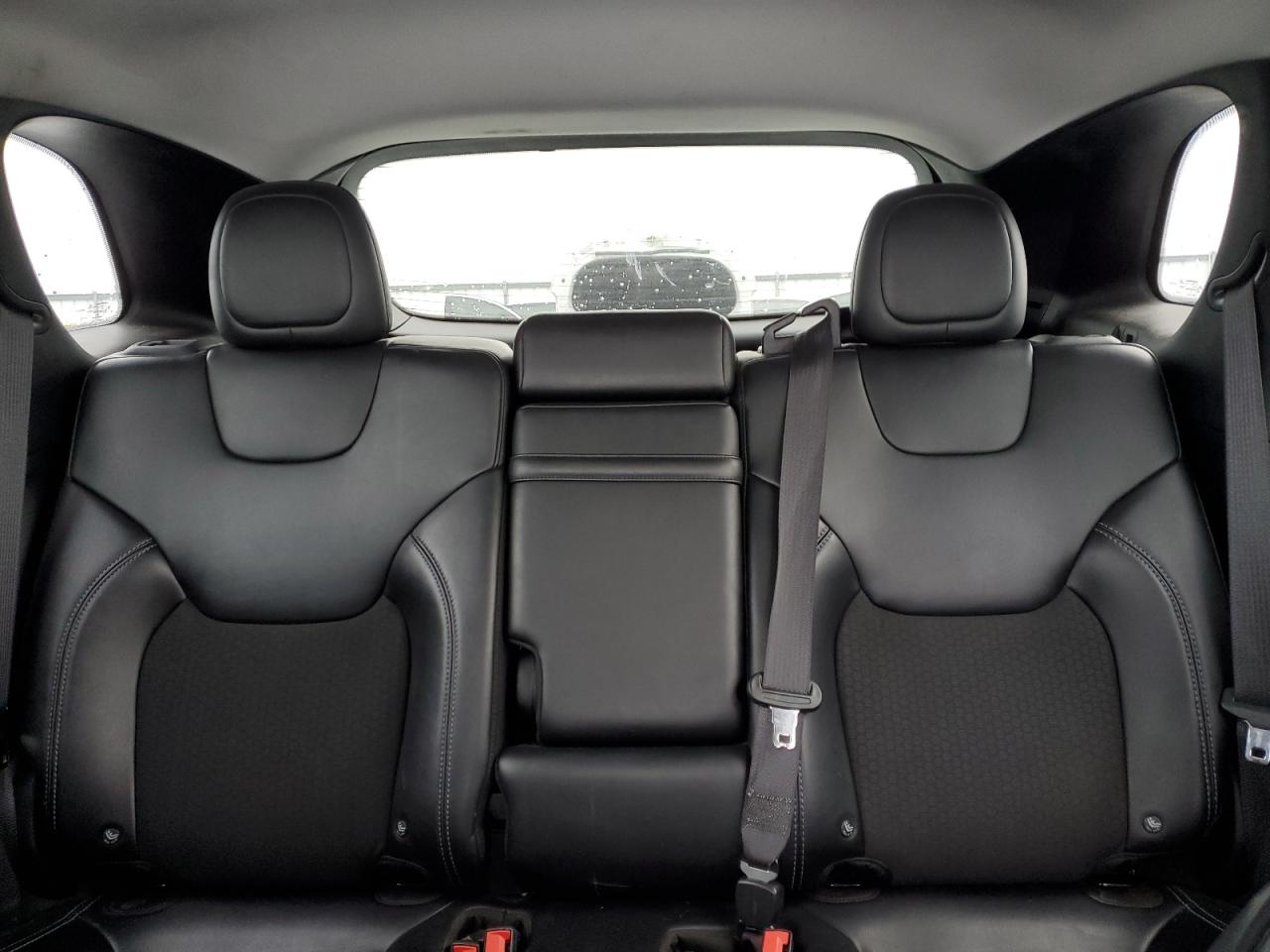 2019 Jeep Grand Cherokee - Image 10