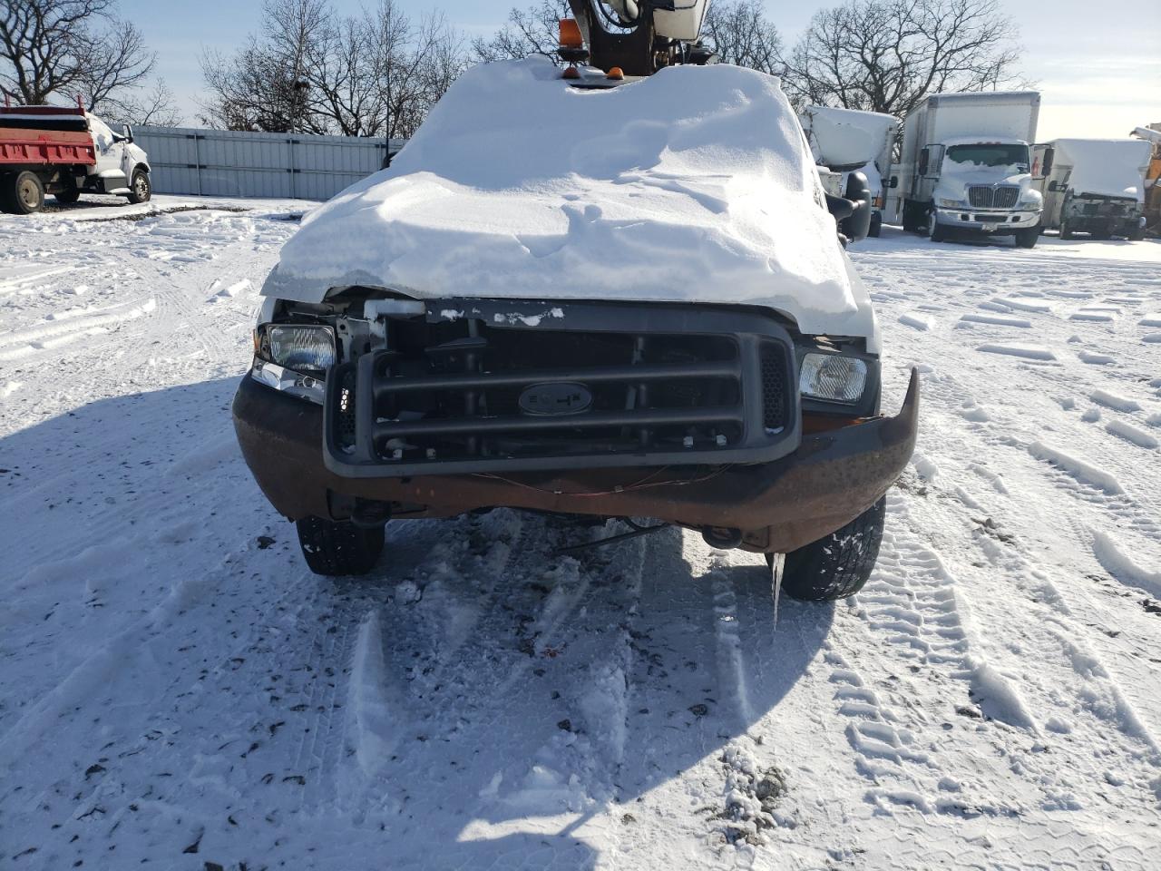 2000 Ford F350 - Image 5