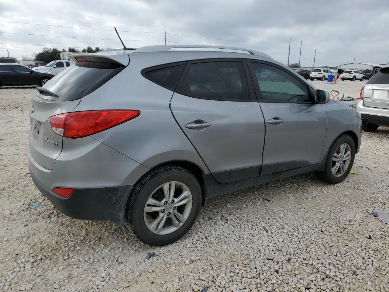 2011 Hyundai Tucson - Image 3