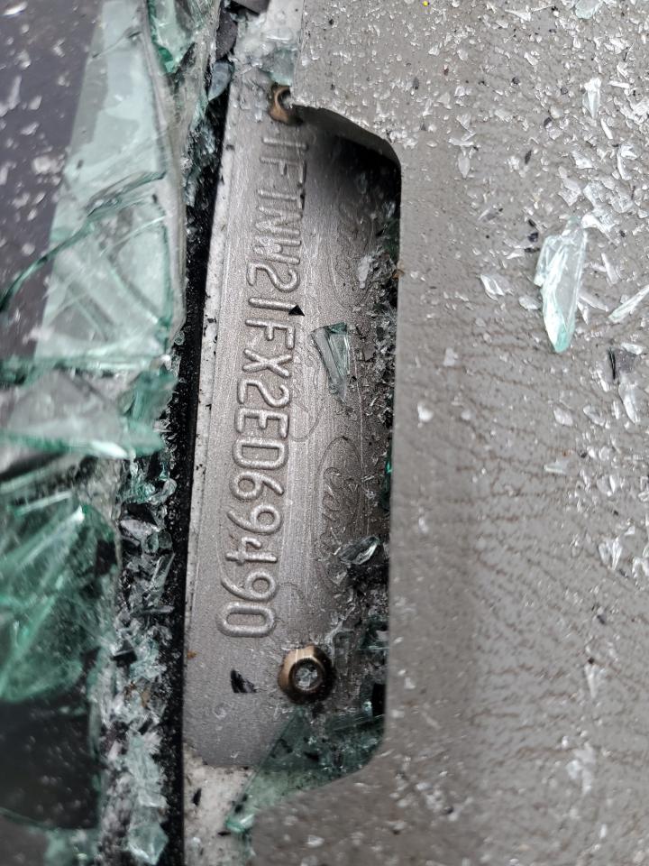 2002 Ford F250 - Image 12