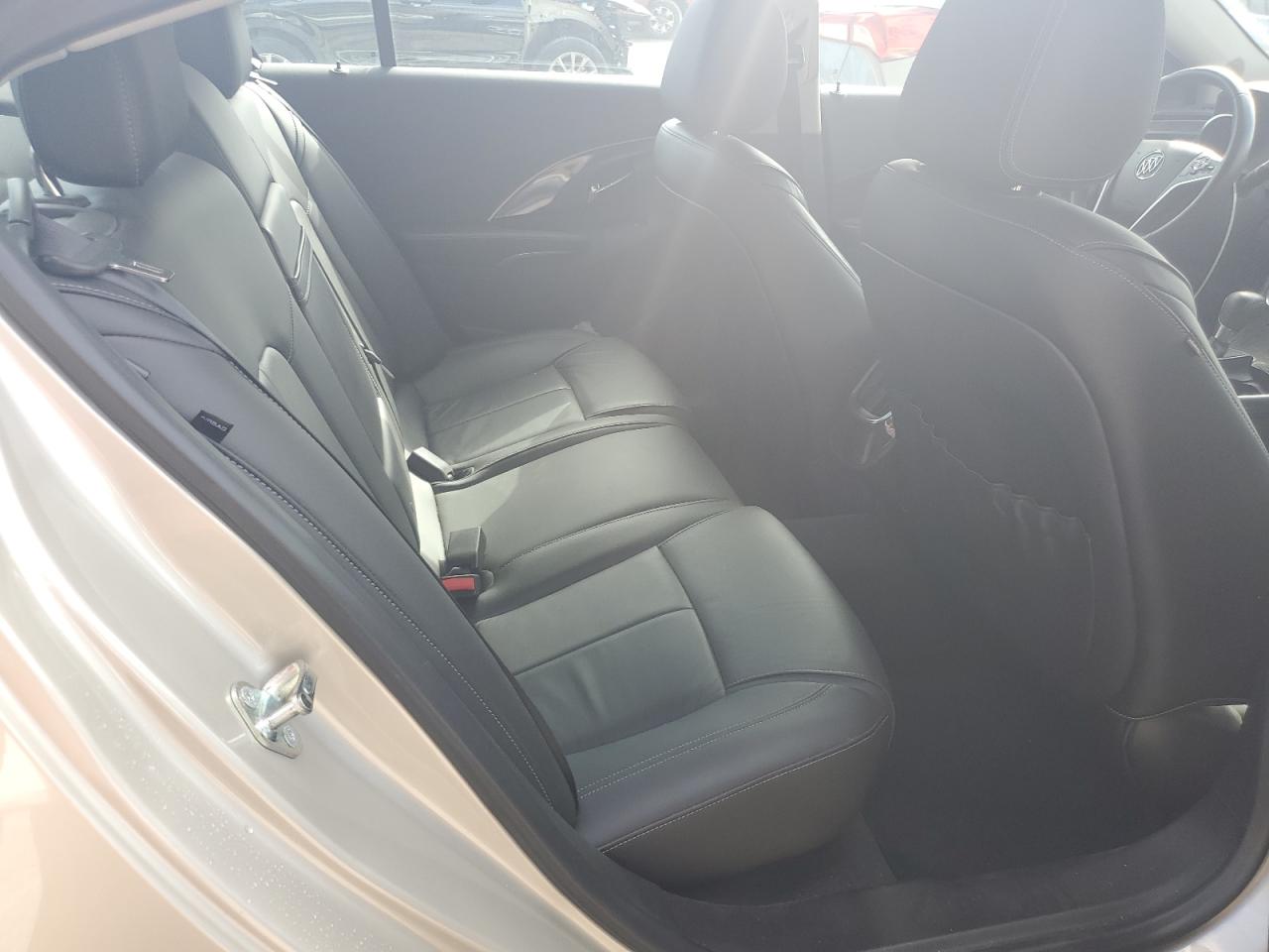 2015 Buick LaCrosse - Image 10