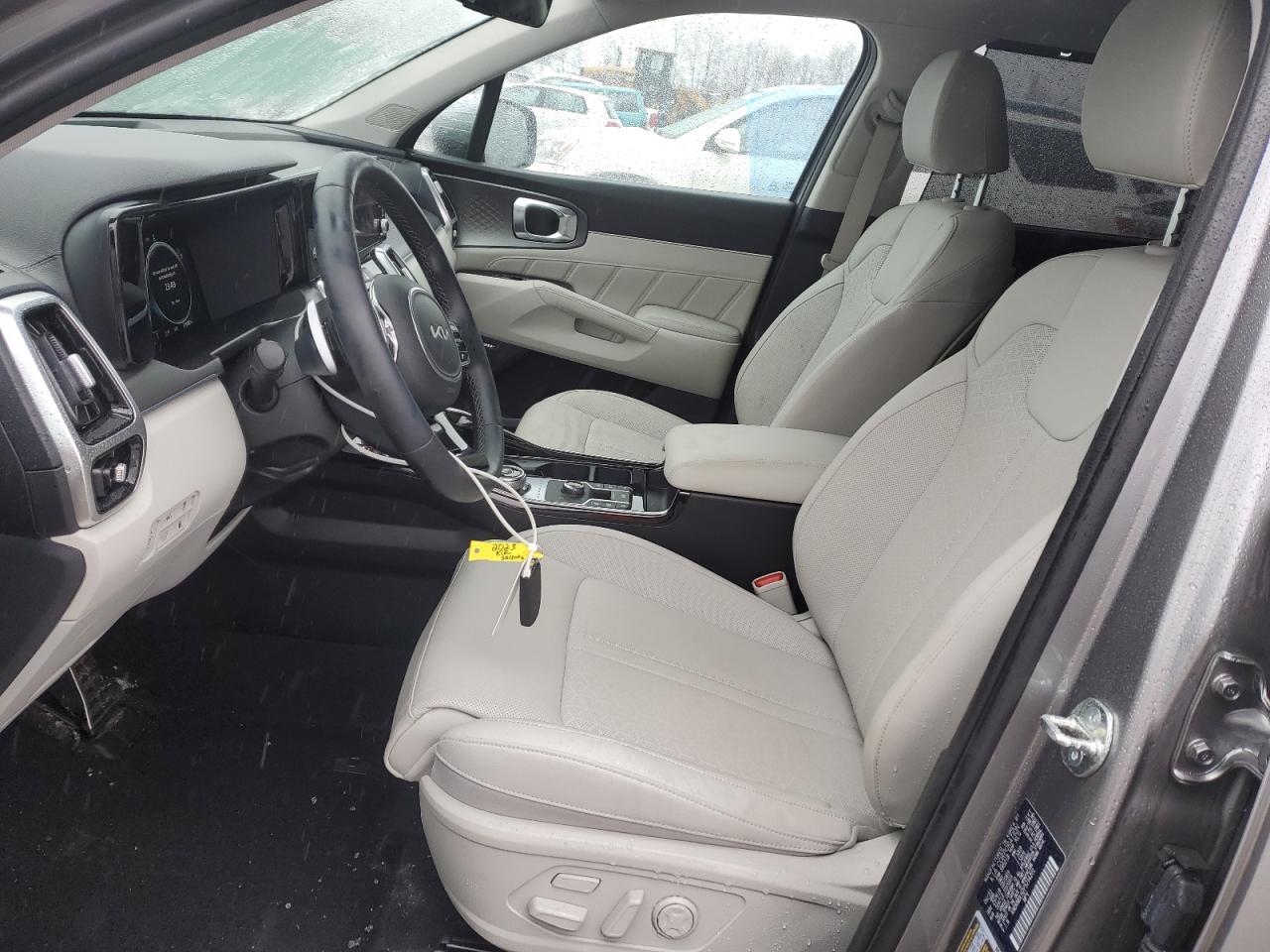 2023 Kia Sorento - Image 7