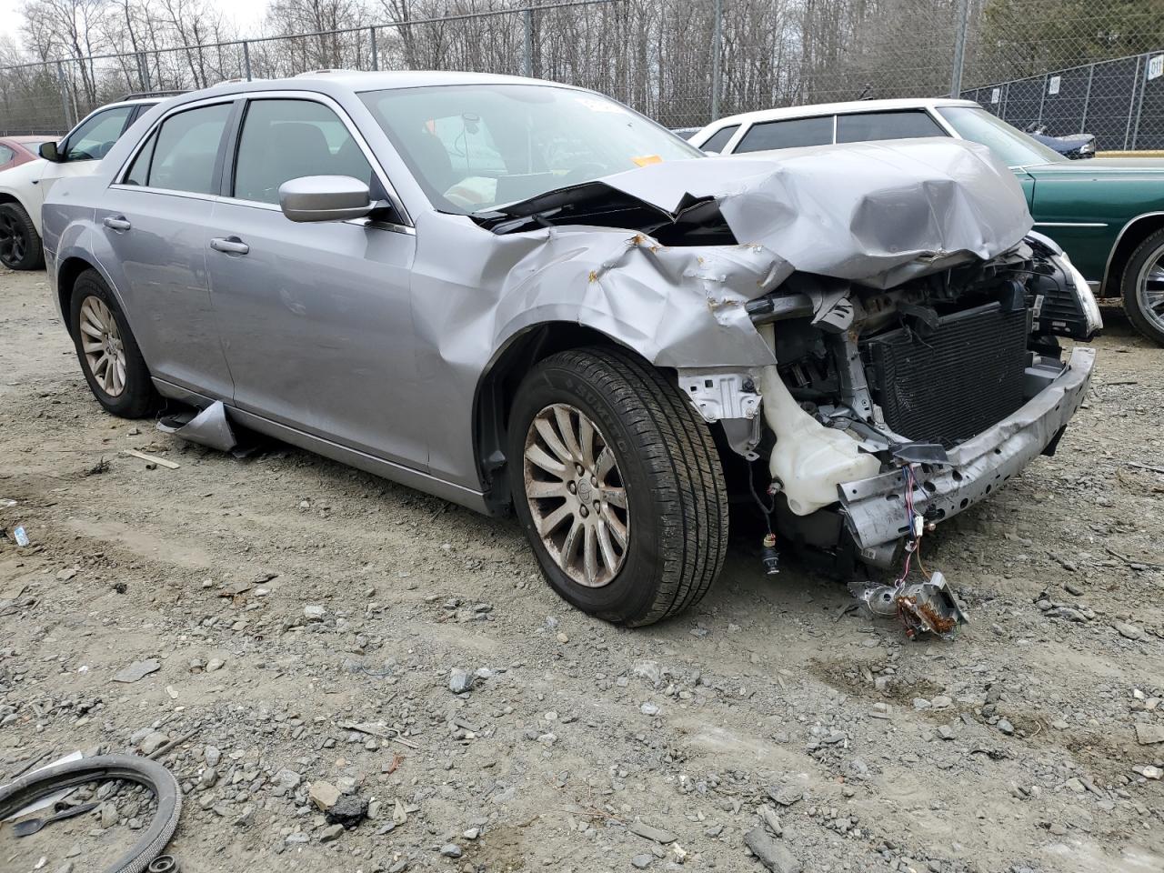 2014 Chrysler 300 - Image 4