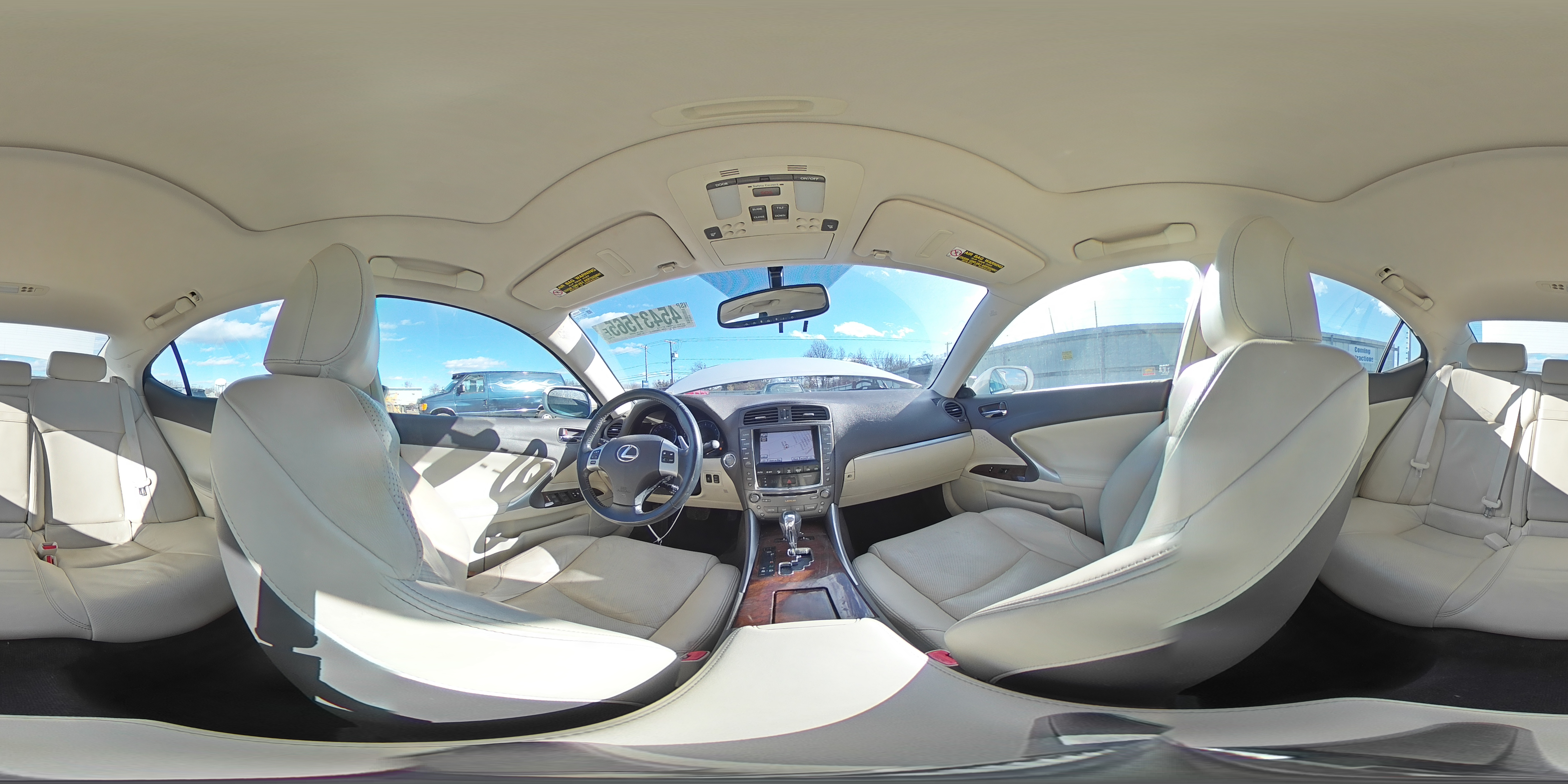 2011 Lexus IS - Image 13