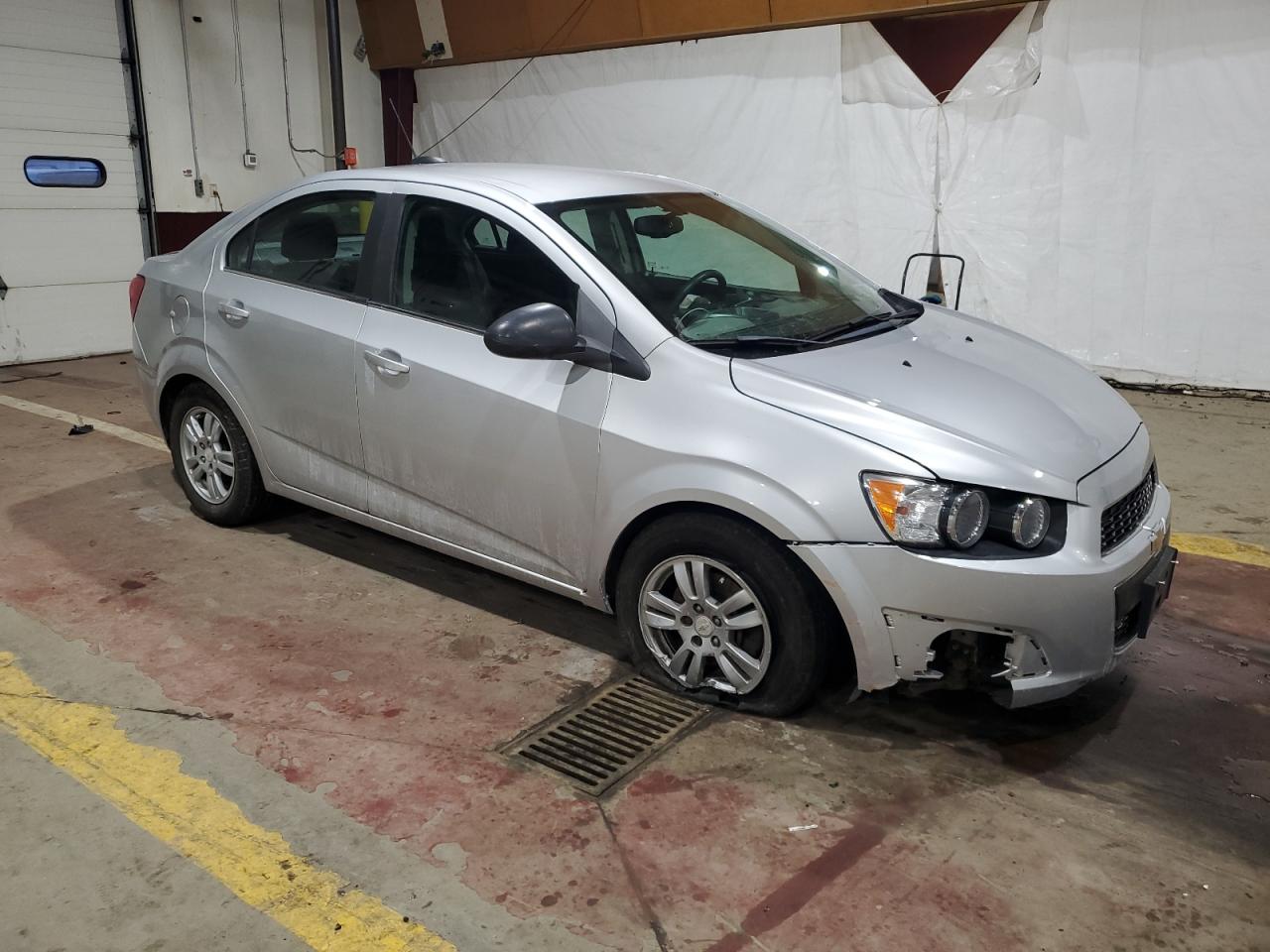 2016 Chevrolet Sonic - Image 4