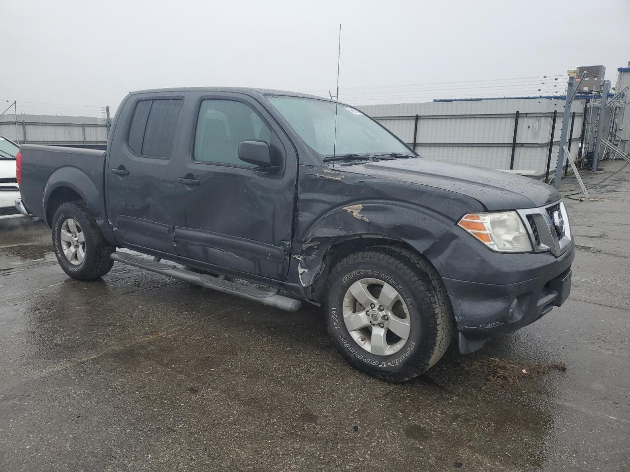 2012 Nissan Navara (Frontier) - Image 4