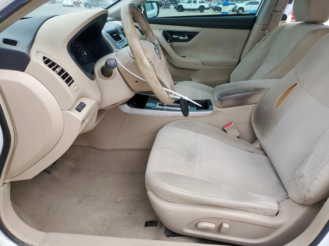 2013 Nissan Altima - Image 7