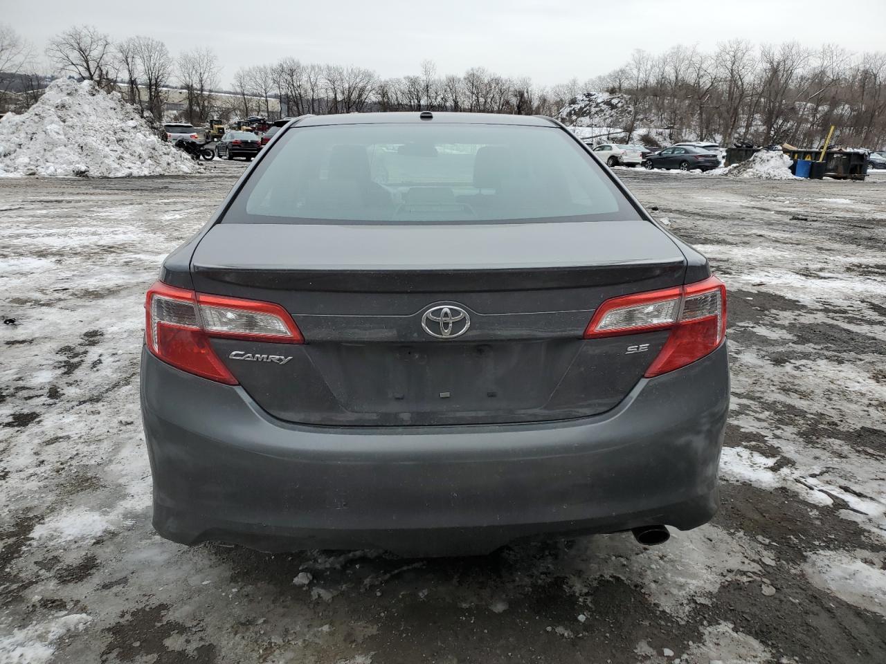 2012 Toyota Camry - Image 6