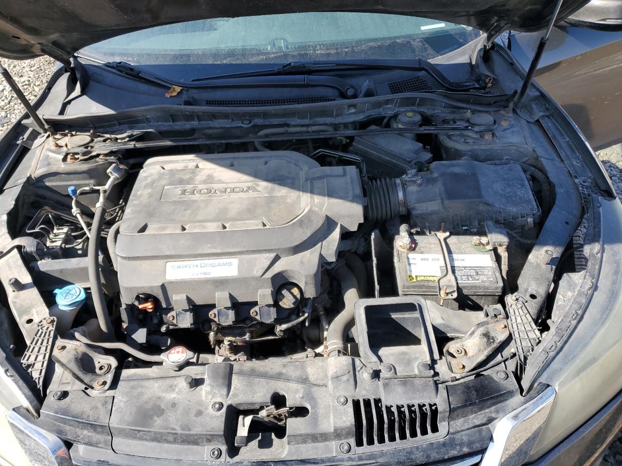 2013 Honda Accord - Image 11