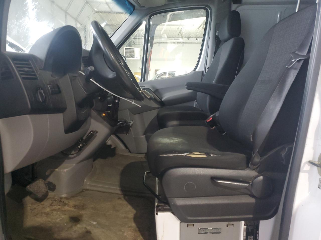 2016 Mercedes-Benz Sprinter - Image 7