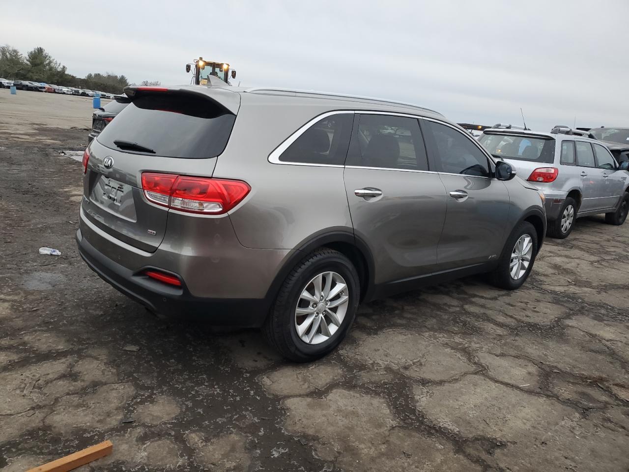 2016 Kia Sorento - Image 3