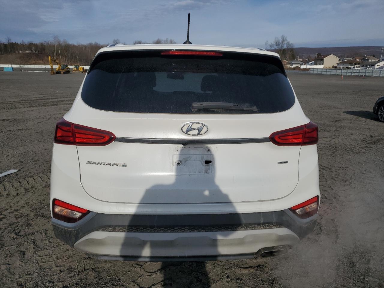 2019 Hyundai Santa Fe - Image 6