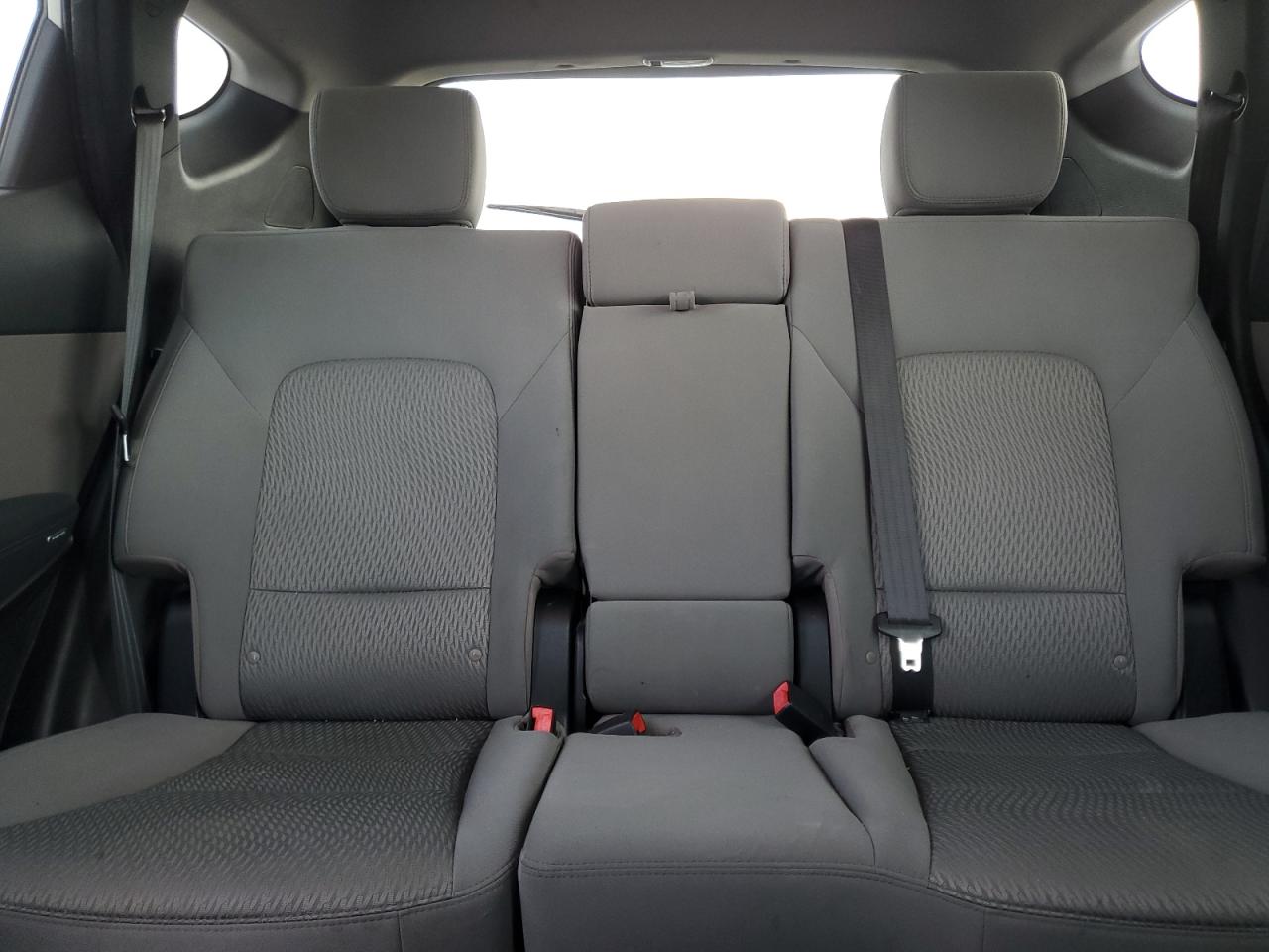 2014 Hyundai Santa Fe - Image 10