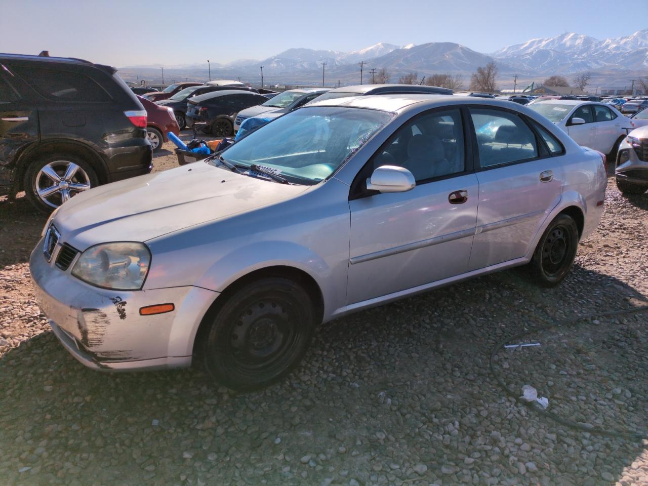 2005 Suzuki Forenza - Image 1