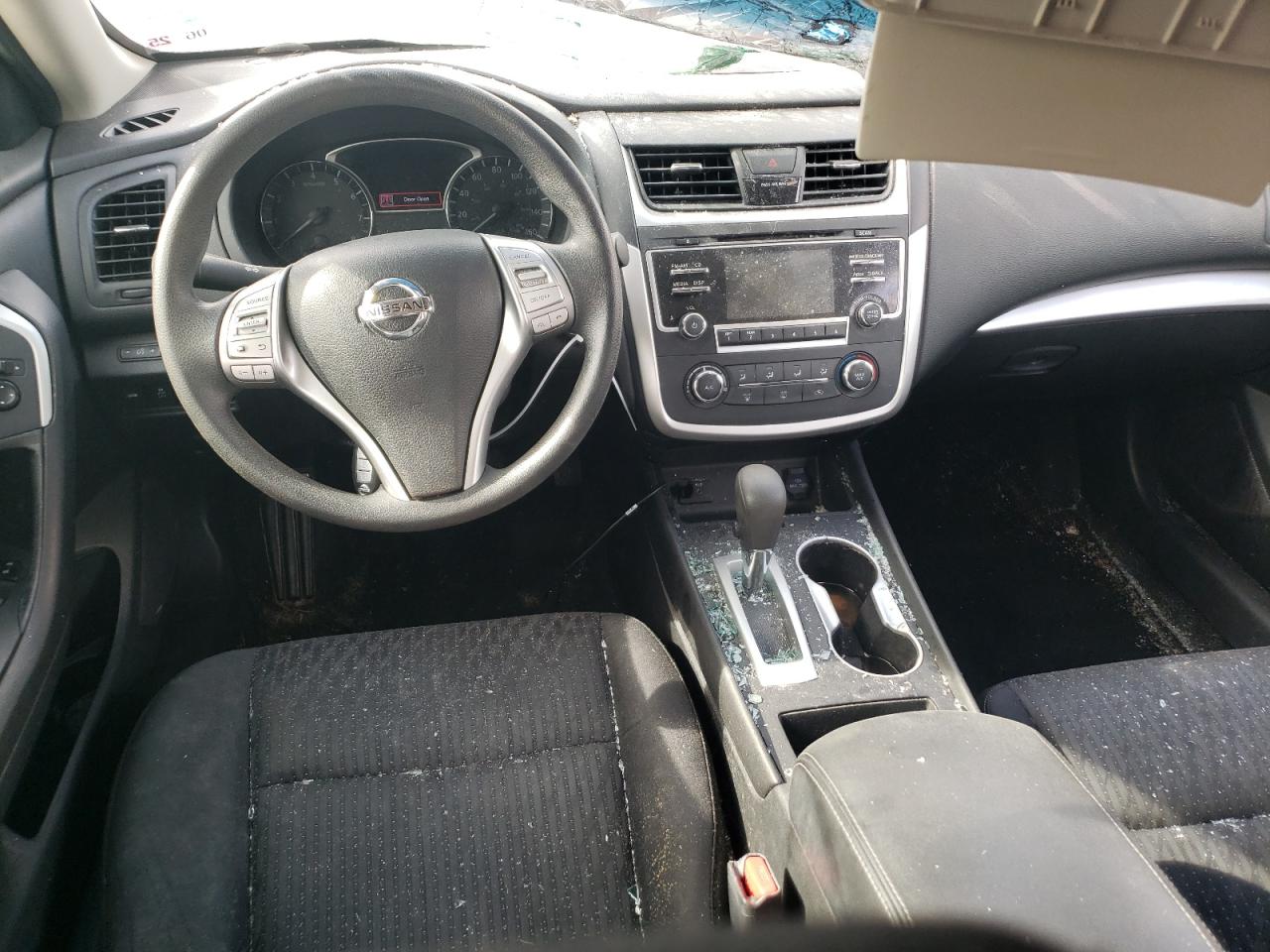 2016 Nissan Altima - Image 8