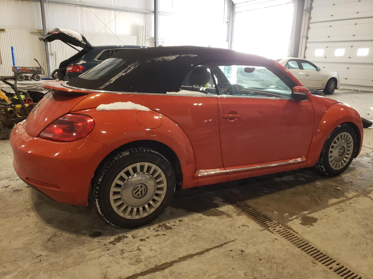 2016 Volkswagen Beetle - Image 3