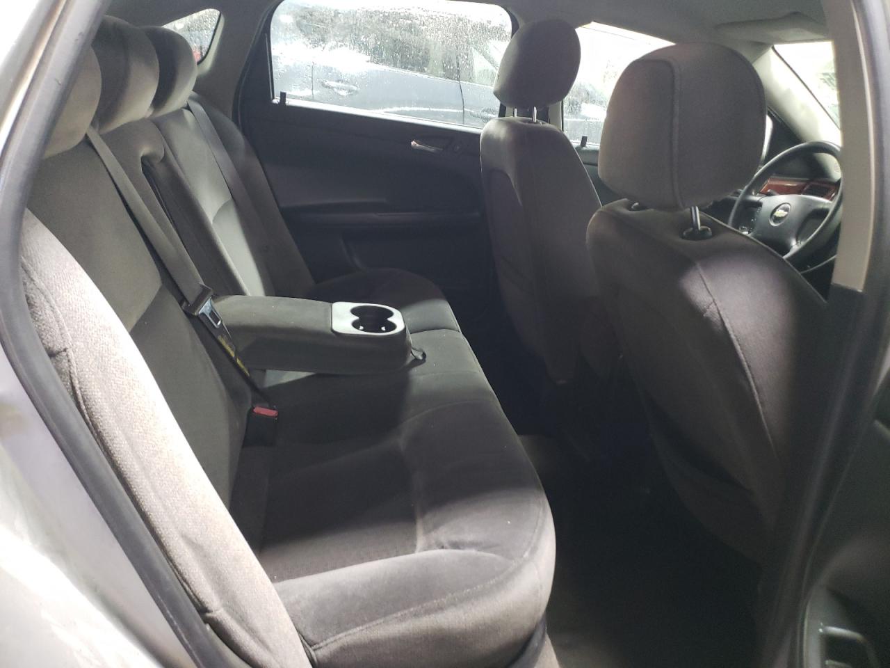 2006 Chevrolet Impala - Image 10