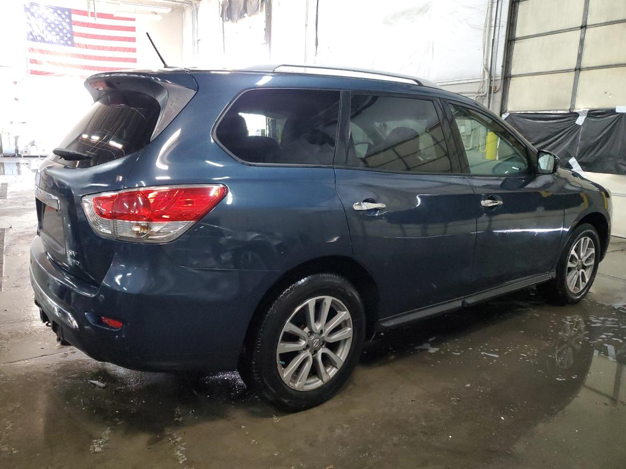 2015 Nissan Pathfinder - Image 3