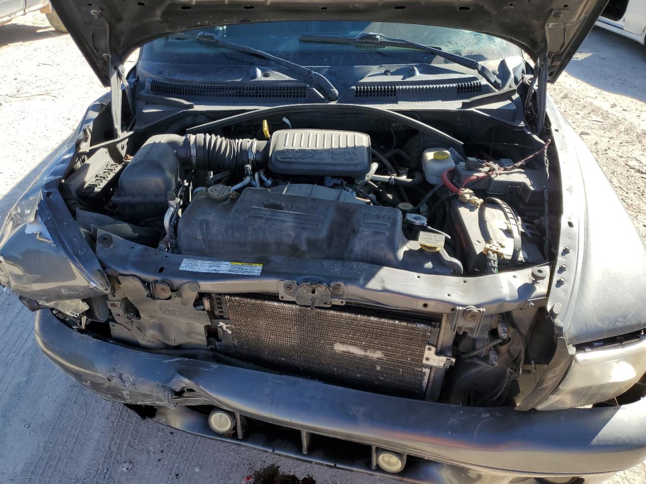 2004 Dodge Dakota - Image 11