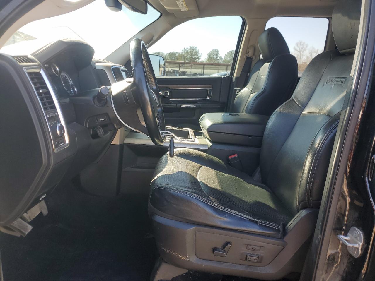 2014 RAM 1500 - Image 7