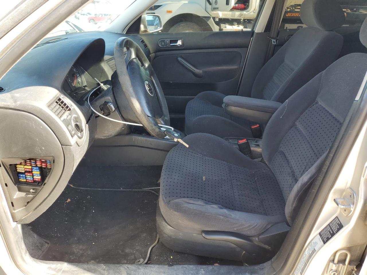 2000 Volkswagen Jetta - Image 7