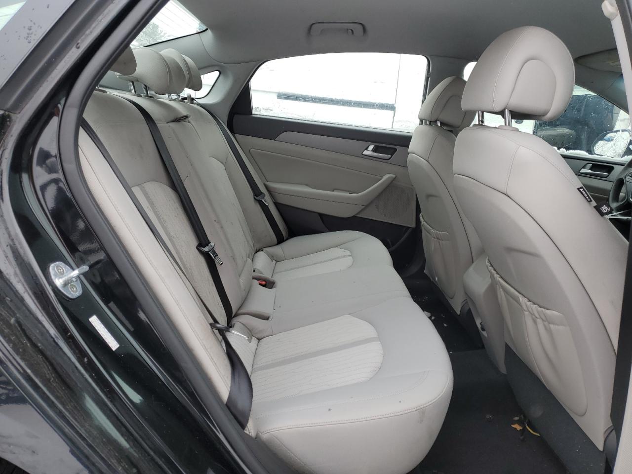 2016 Hyundai Sonata Hybrid VIN: KMHE24L14GA031277 Lot: 44124575