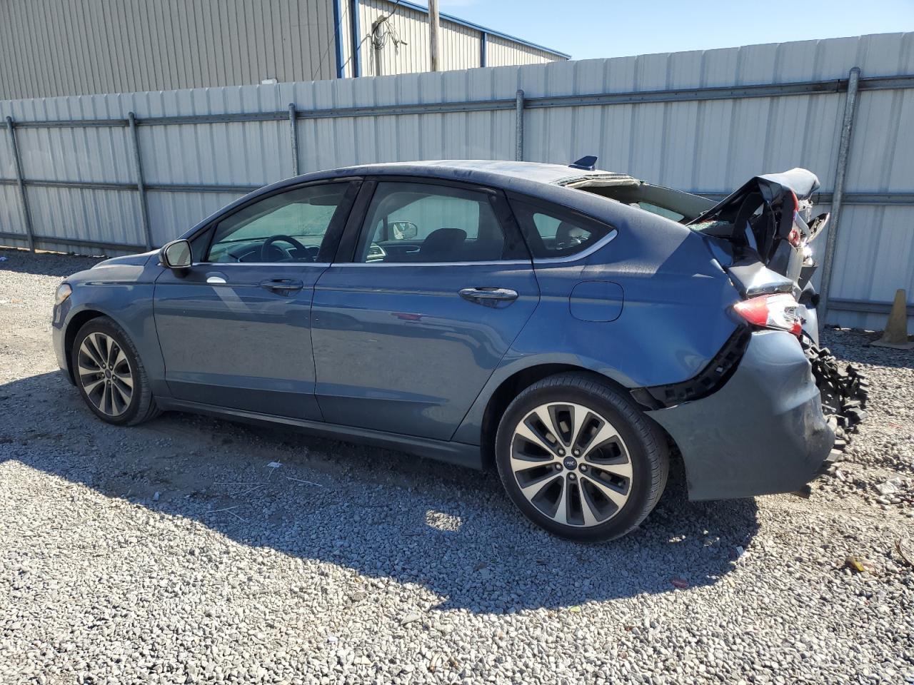 3FA6P0T90KR260360 FORD FUSION 2019