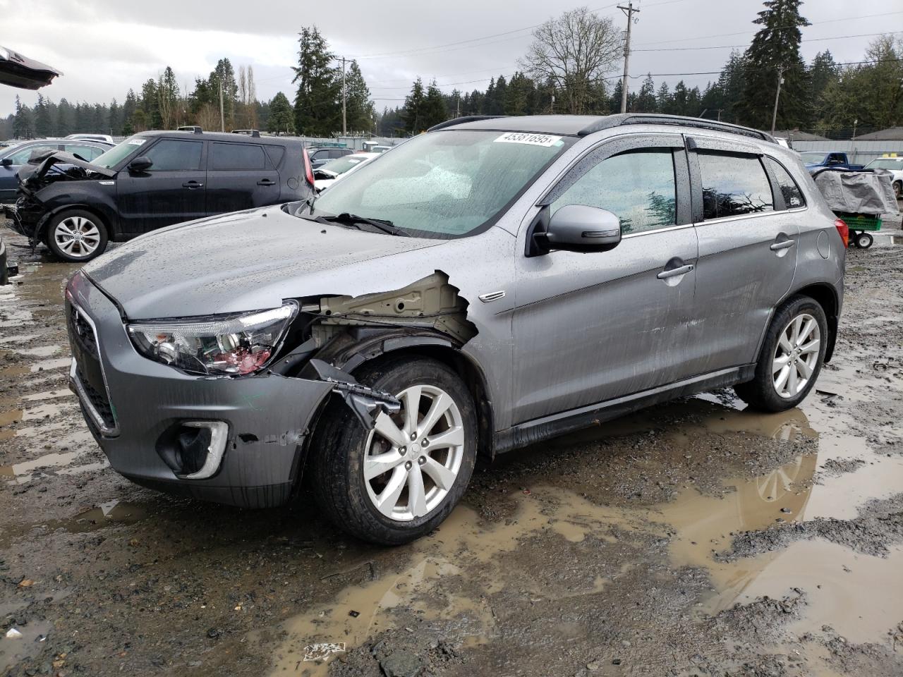 2015 Mitsubishi Outlander - Image 1