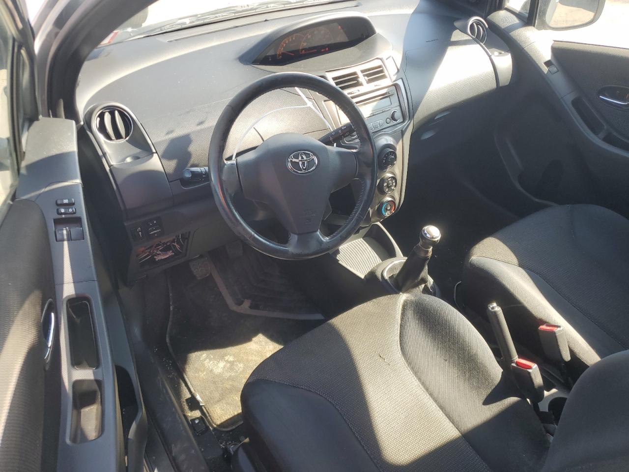 2009 Toyota Yaris - Image 8