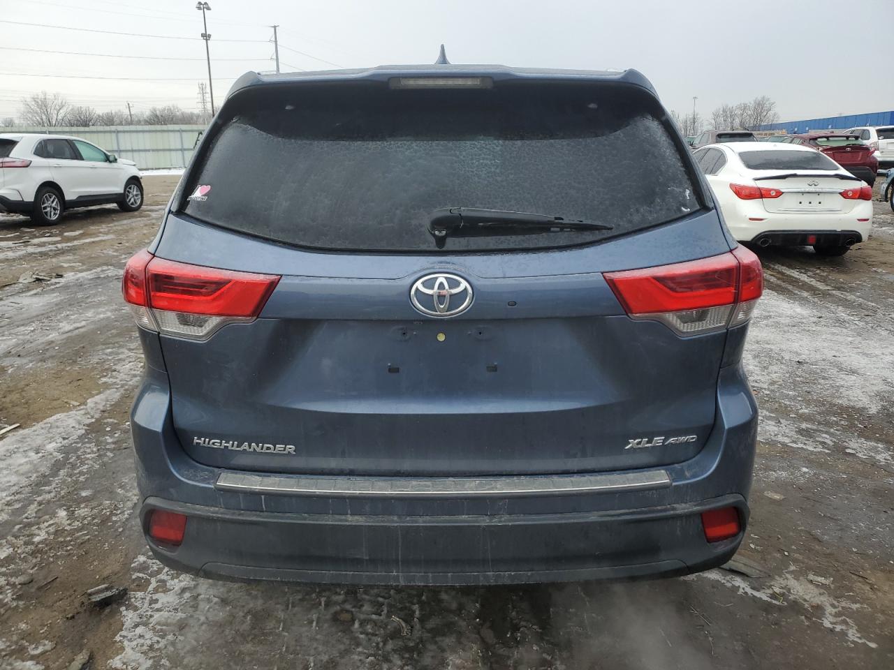 2019 Toyota Highlander - Image 6