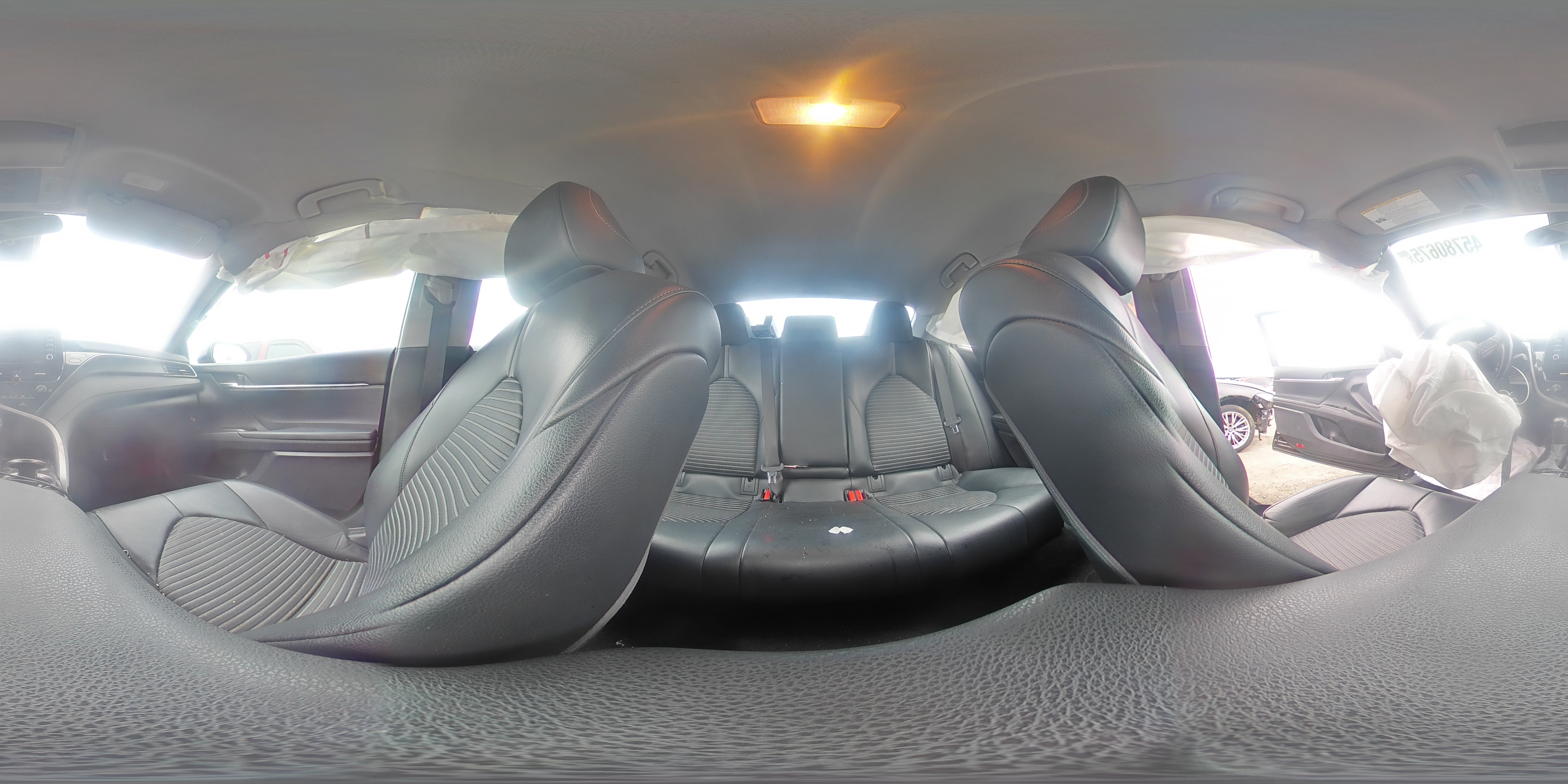 2022 Toyota Camry - Image 13