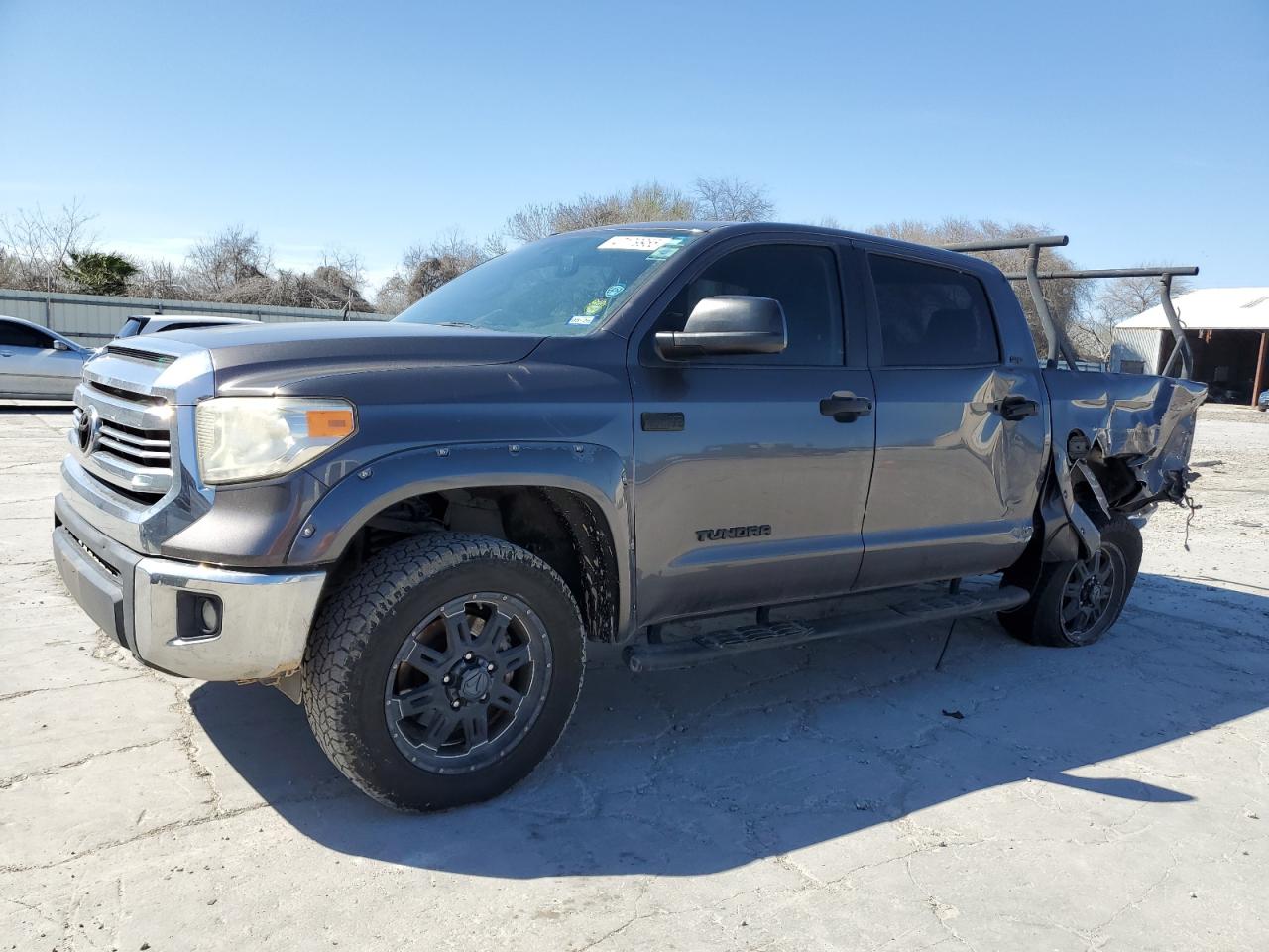 2016 Toyota Tundra - Image 1