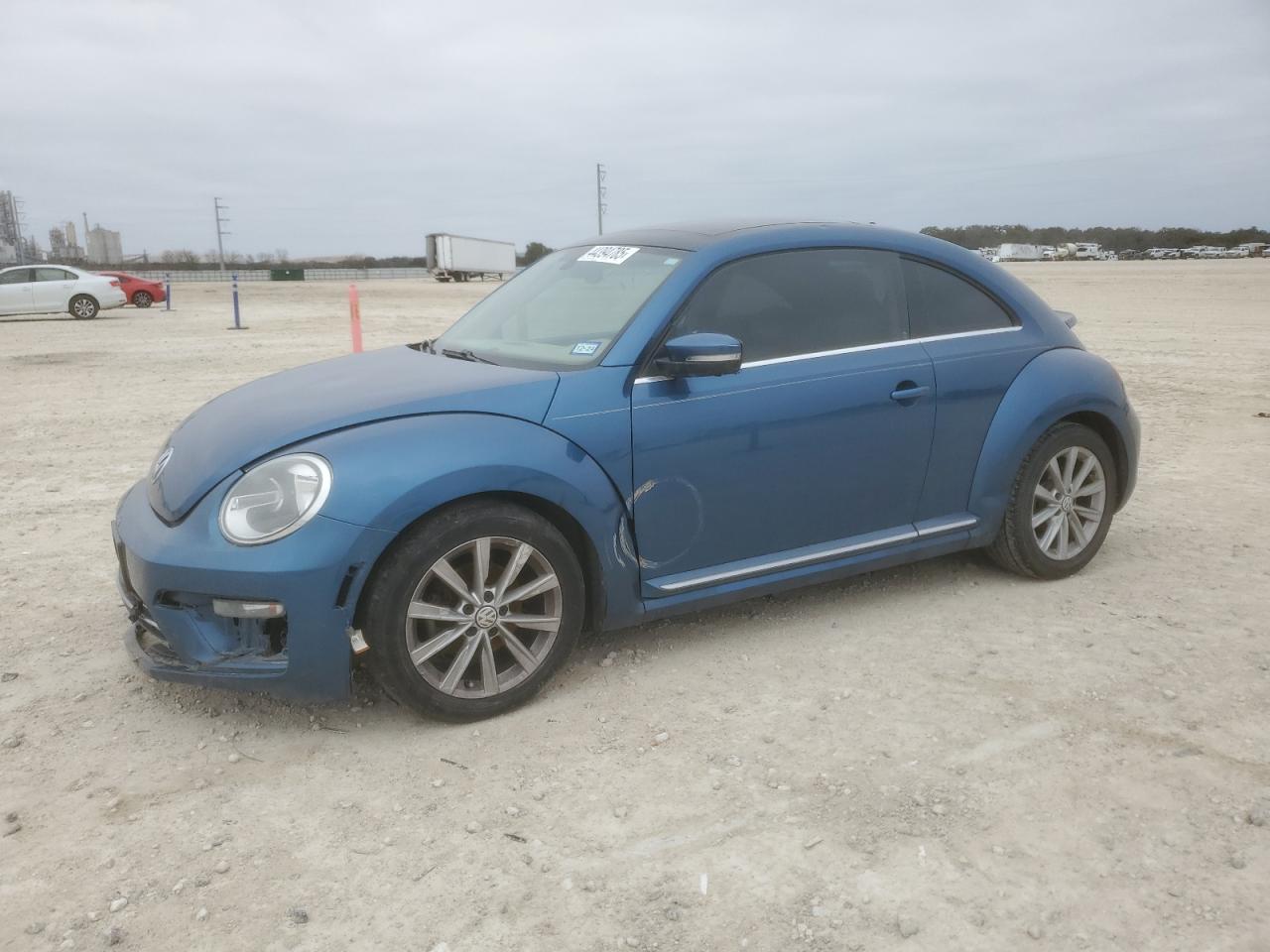 2018 Volkswagen Beetle - Image 1